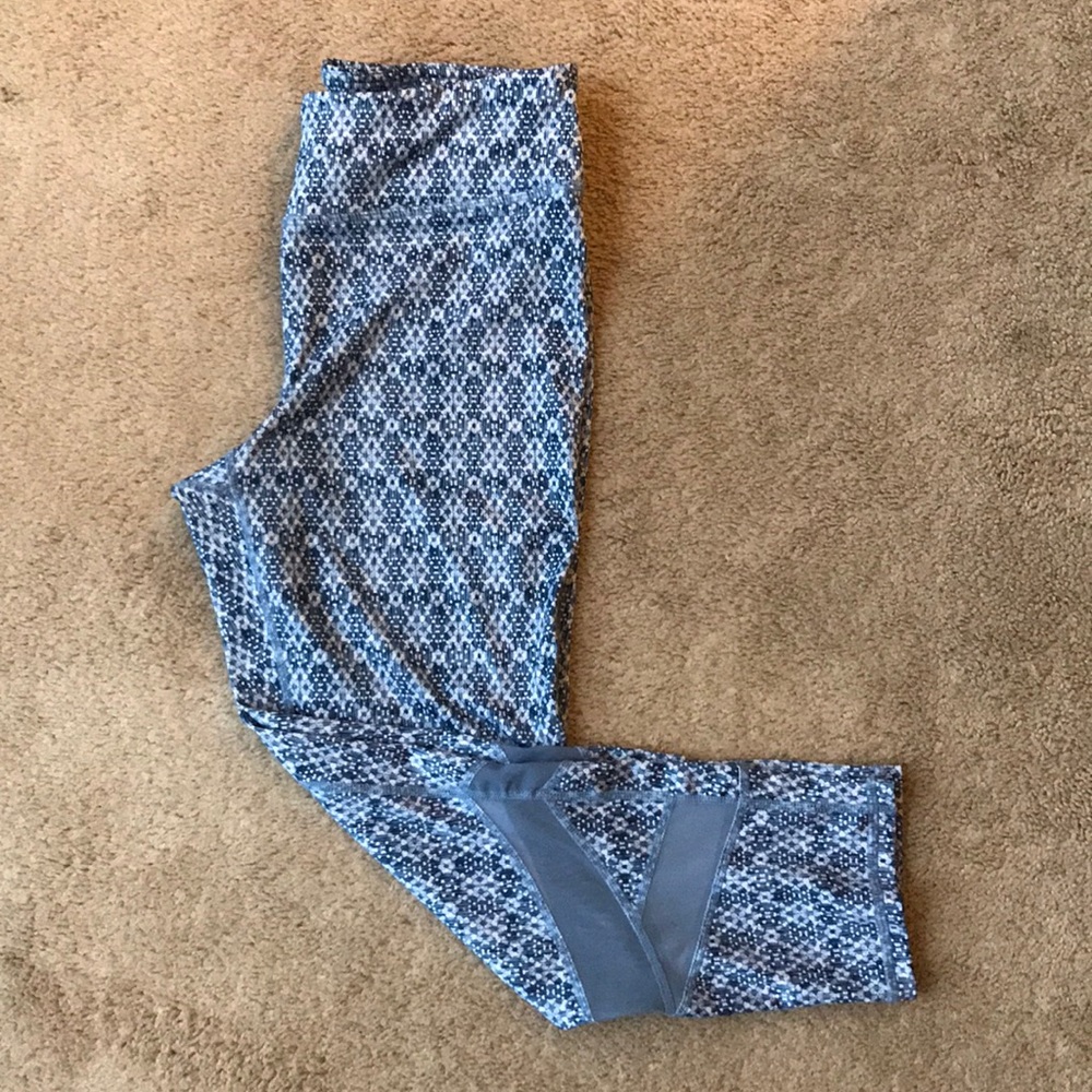 Gaiam Workout Capris - Picture 2 of 6